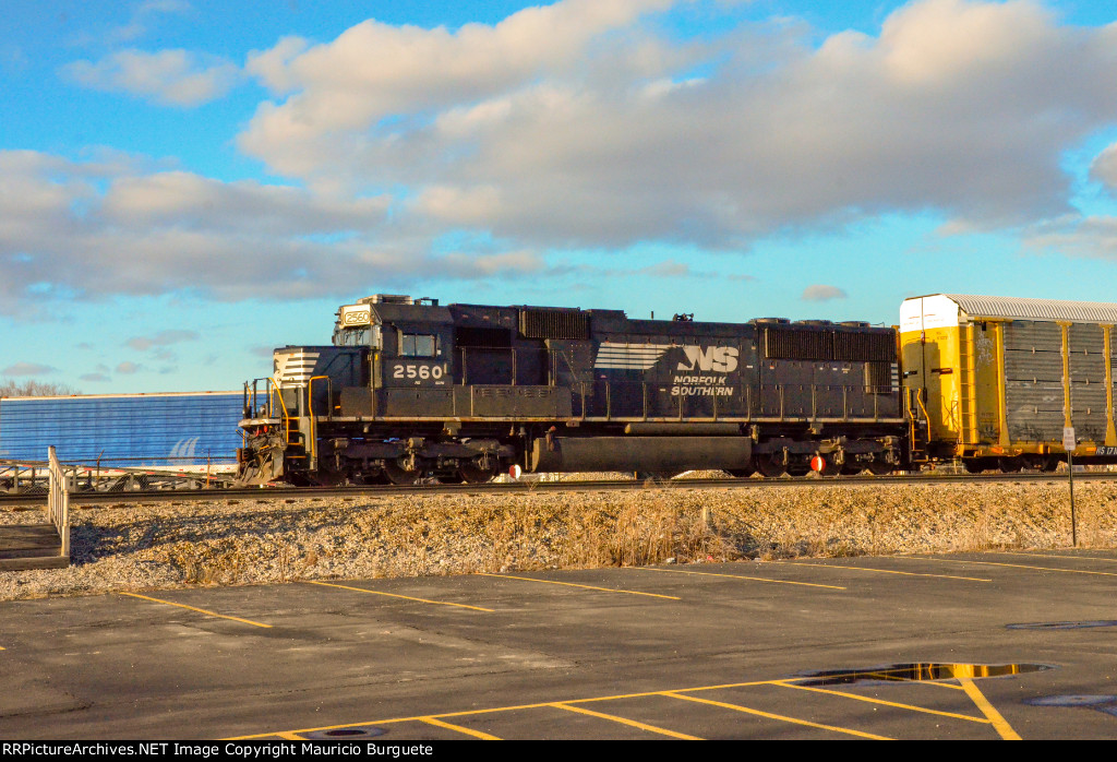 NS SD70 Locomotive